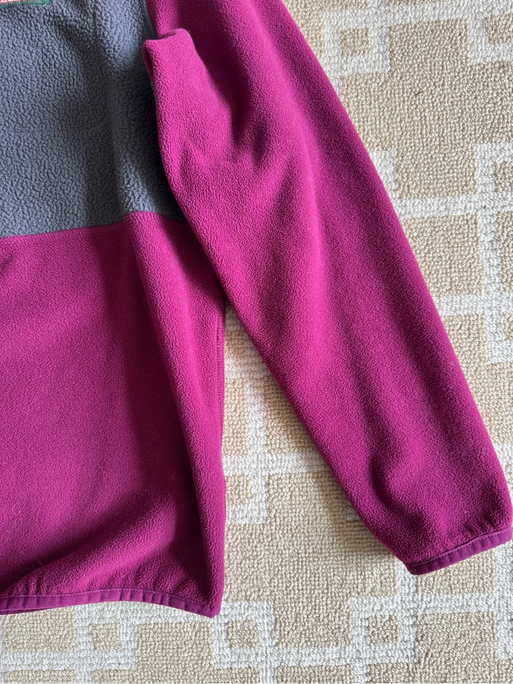 L.L. Bean Polartec Fleece Quarter Zip Pullover Outdoor Hiking Gray Purple Medium - Picture 10 of 11